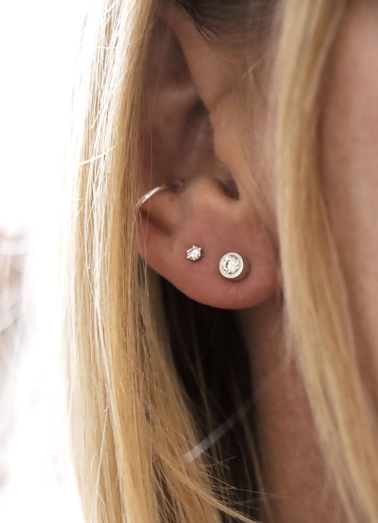 Minou Diamond earrings 0.10 ct