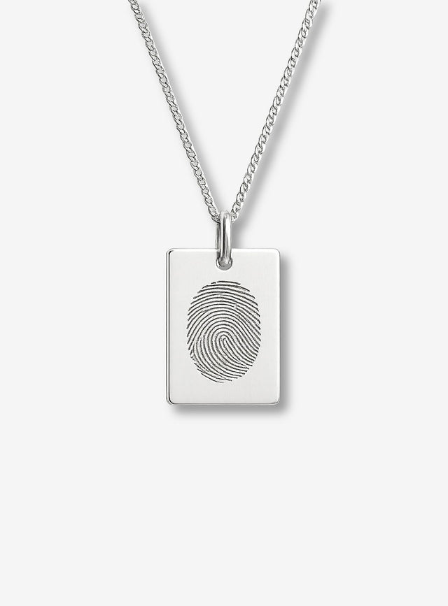 Halsband till herr i 925 silver med eget graverat fingeravtryck.