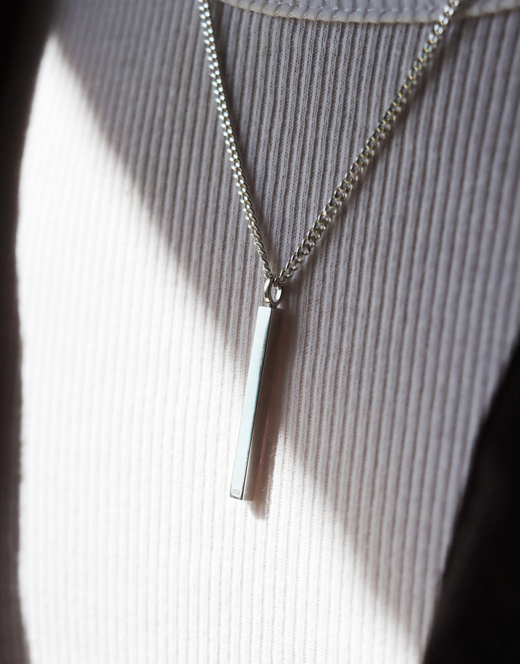 Halsband till killen med stav i kedja.
