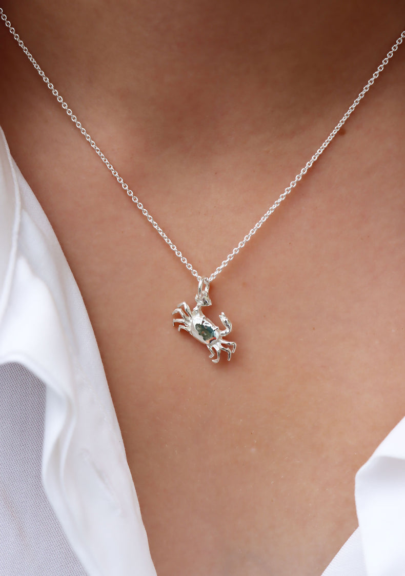 Summer Edition Crab necklace, silver