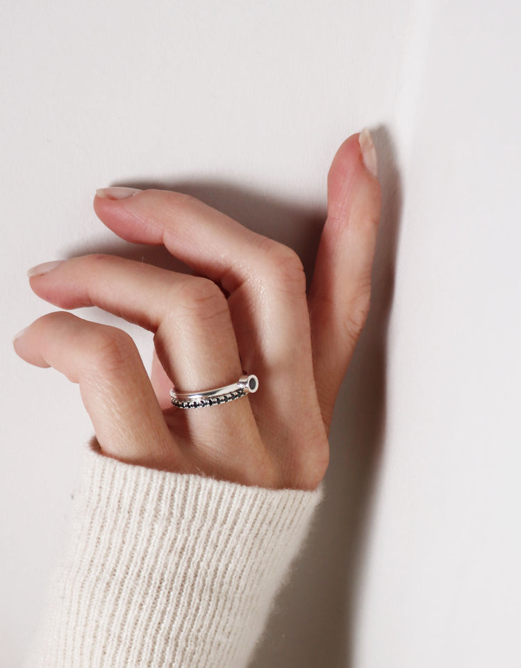 MINOU Diamantring, ring med svart diamant | Vigsel / förlovning - Mila Silver