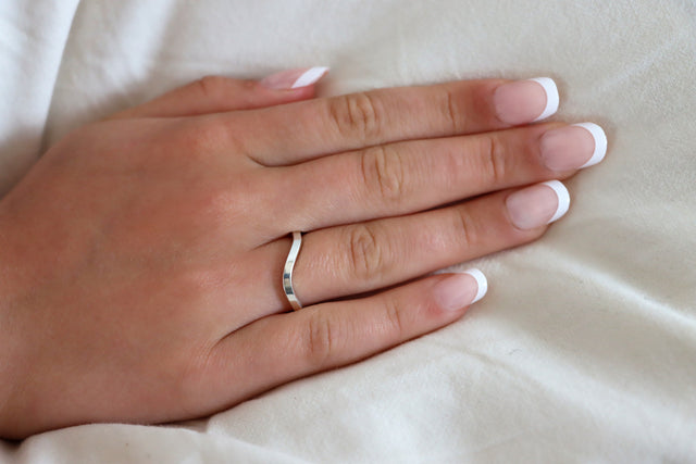 Line Förlovningsring silver