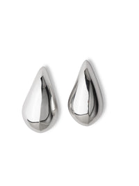 Drop Large Silver Earrings | Campaign