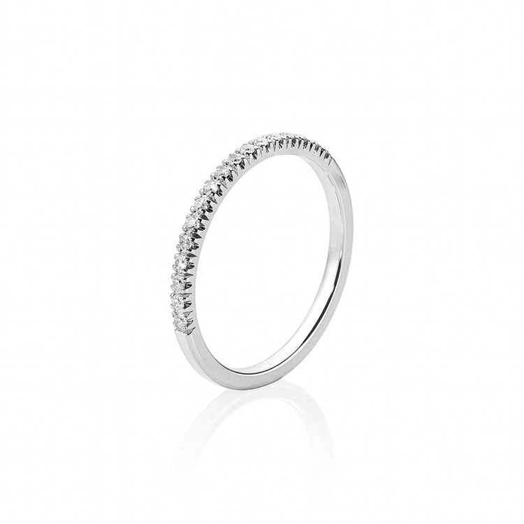 Vigselring i silver - alliansring med diamanter