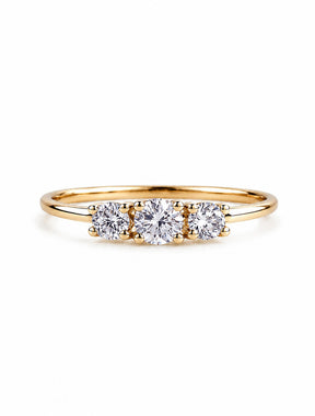 diamantring i 18k. guld med tre diamanter