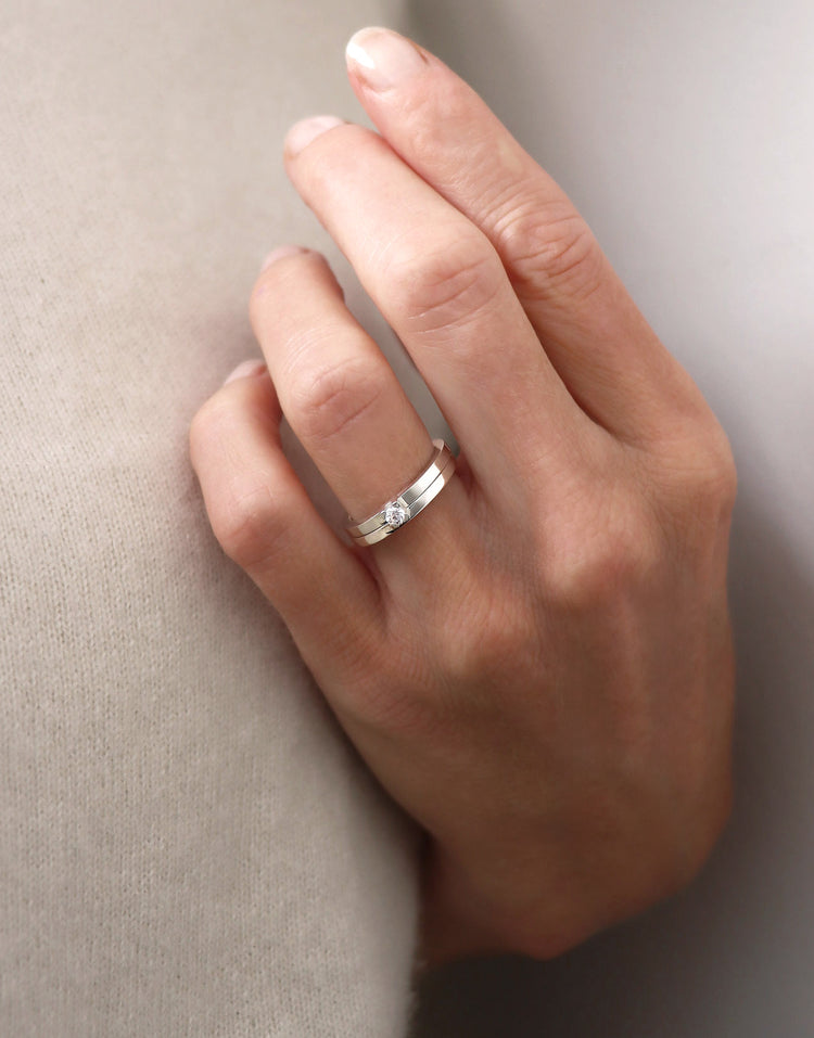 Wedding/Engagement rings Couple, Monet 0.10 ct + Silver ring straight