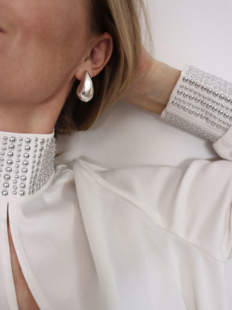 Drop Large Silver Earrings | Campaign