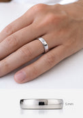 Förlovningsring herr i 925 silver. 5 mm bred med lätt kupad ovansida. 